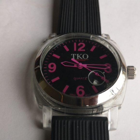 Watch - Picture 2 of 2